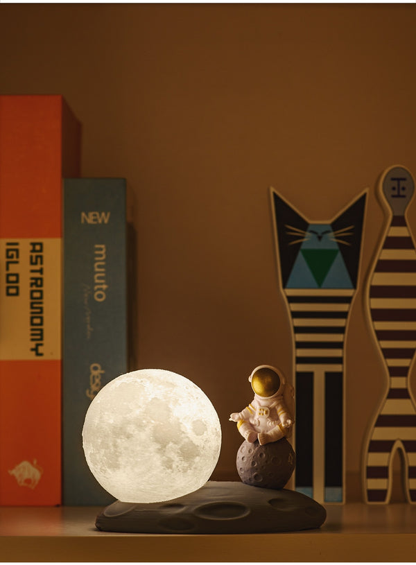 Original Sitting Astronaut & Moon Lamp™